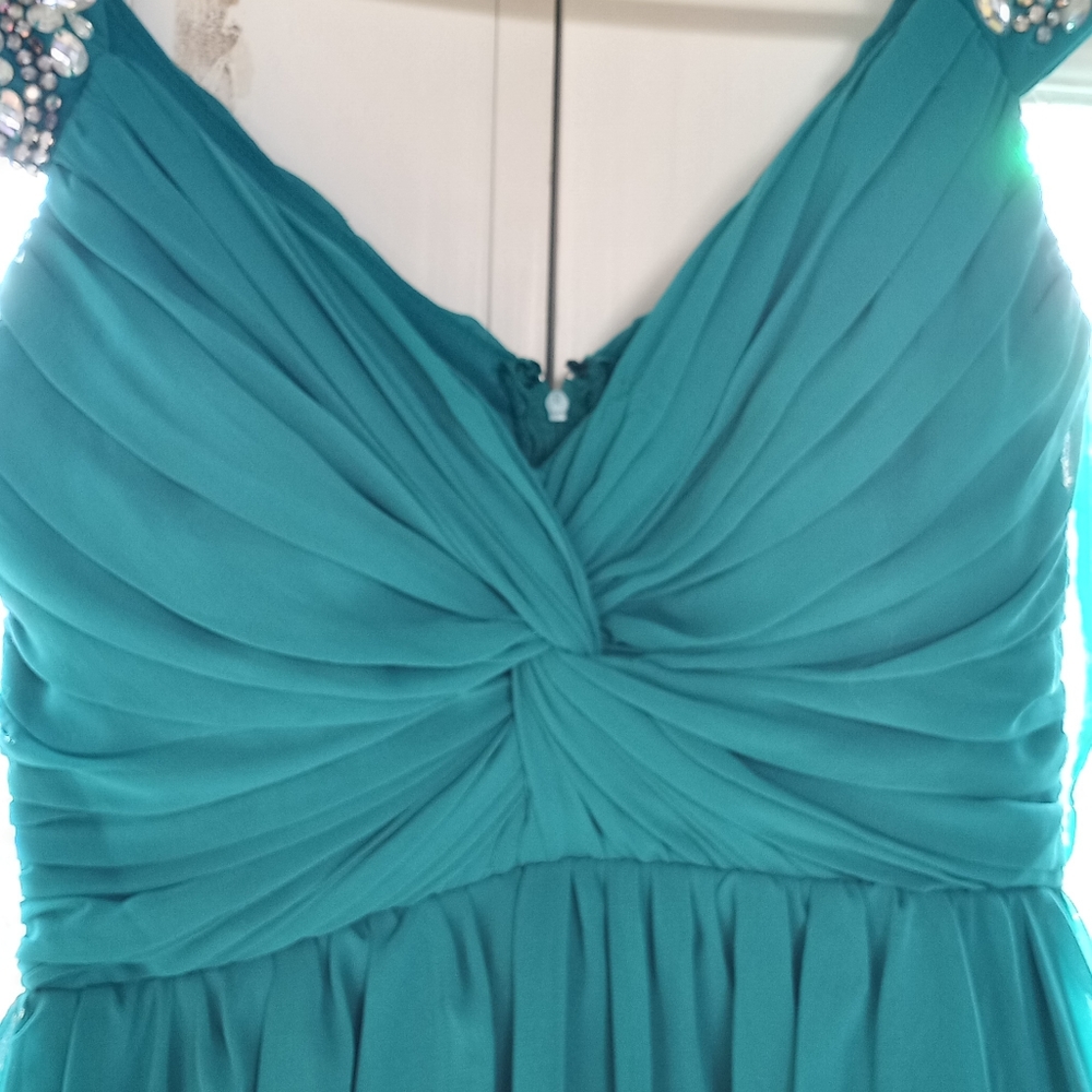 City Triangles Dress - Picture 4 of 11